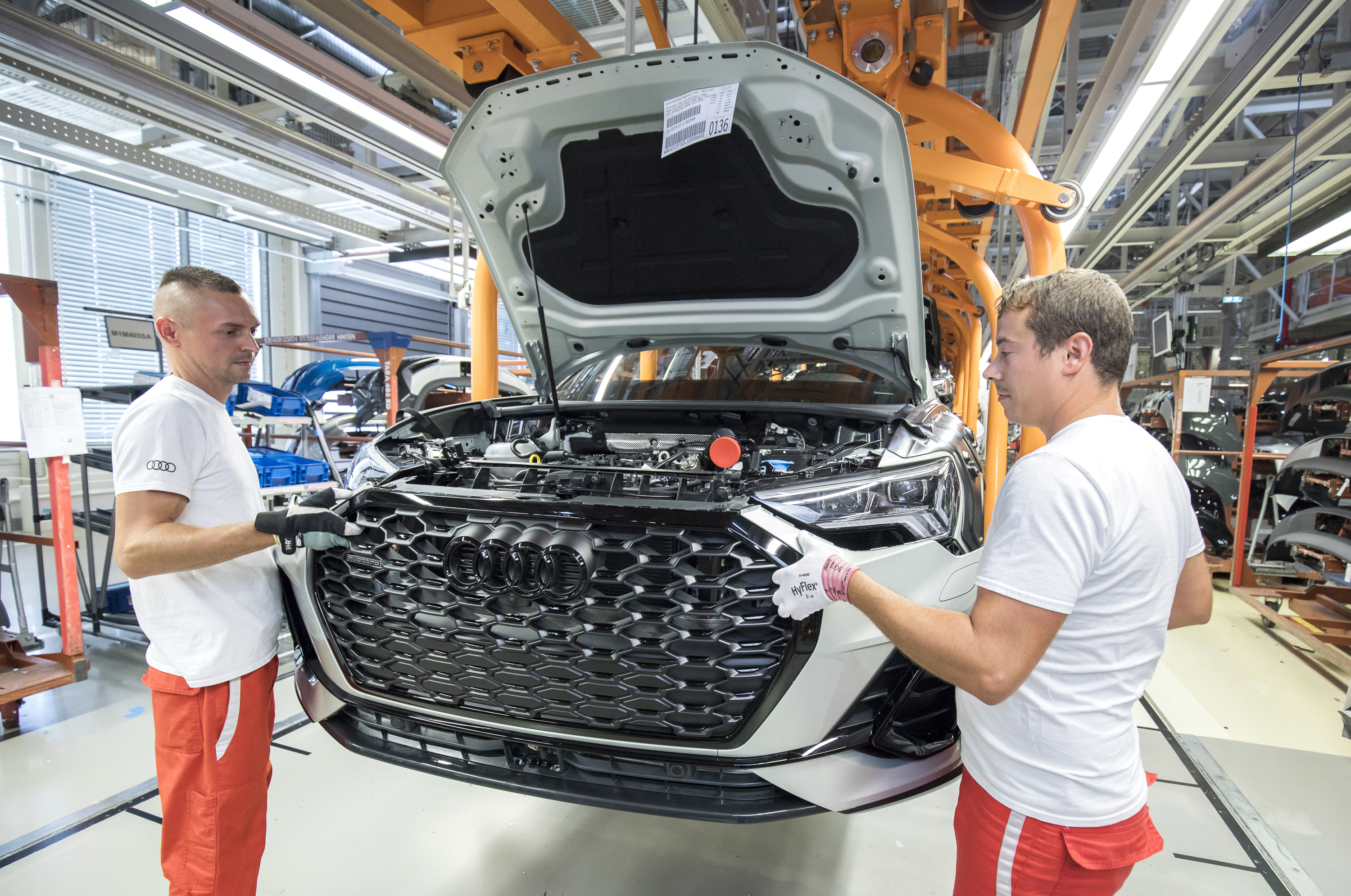 Audi Hungaria autógyártás