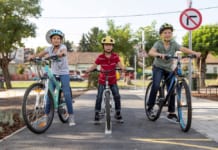 gyerekek biciklin 18. keruleti kresz park