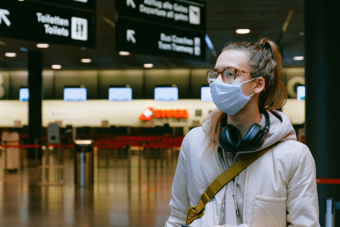 Európa utazás koronavírus újranyitás repülőtér
