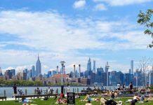 new york domino park közösségi távolságtartás