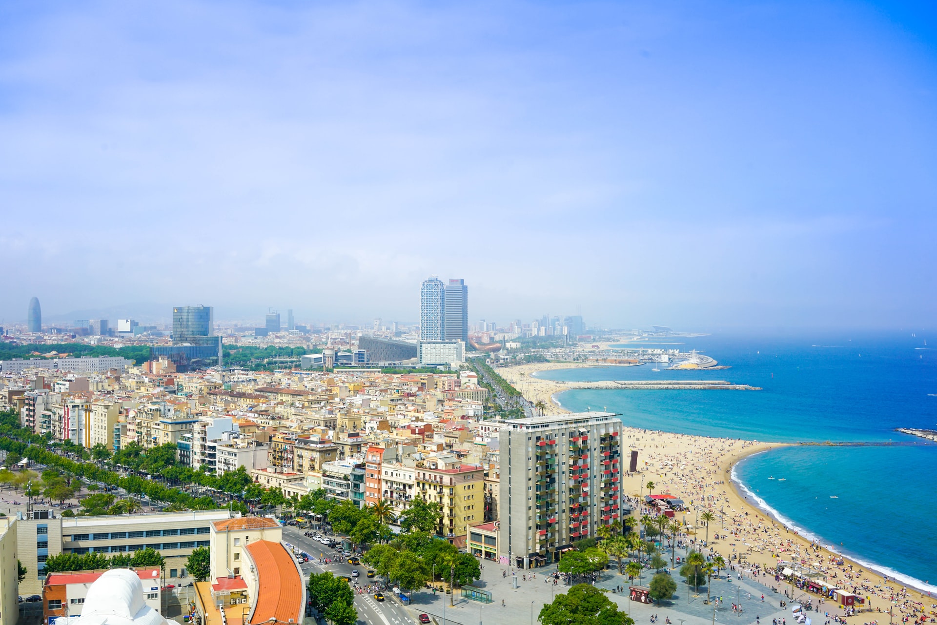 sárga besorolás barcelona tengerpart spanyolország nyaralás