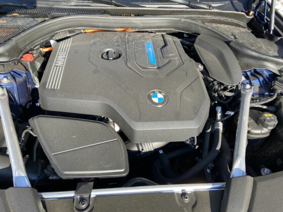 BMW 2,0 literes négyhengeres erőforrás