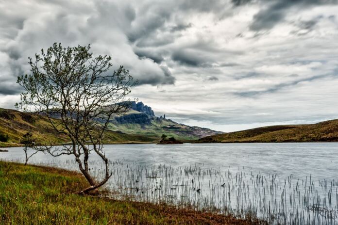 Skócia tó és hegy