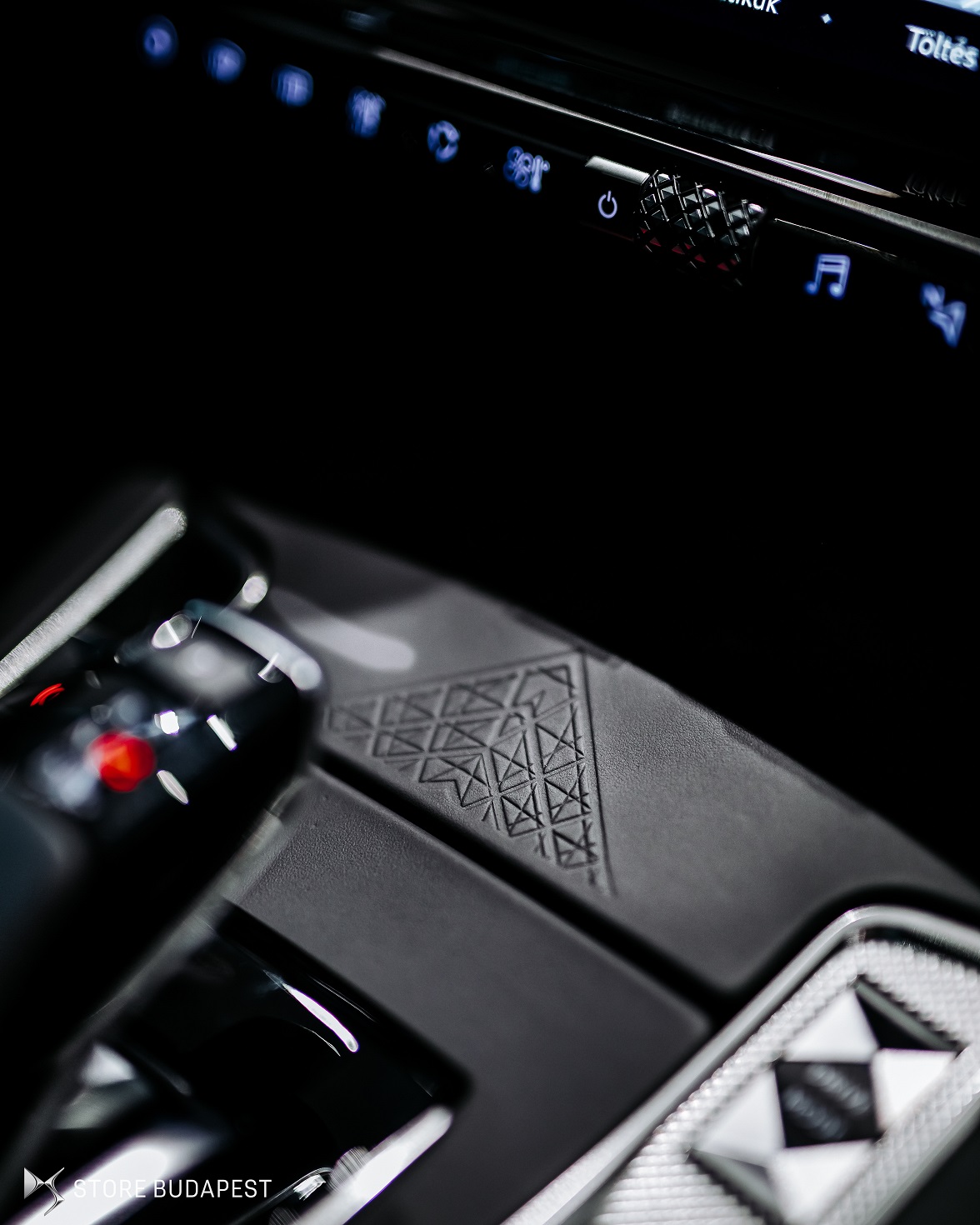 DS 7 CROSSBACK LOUVRE