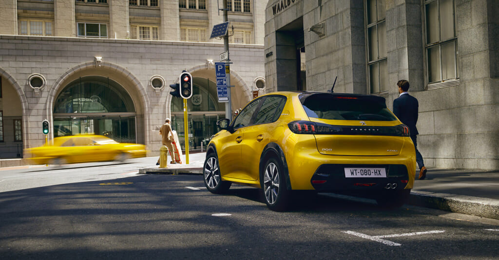 Peugeot_208_1 car design awards