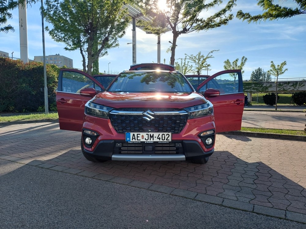 Suzuki S-Cross