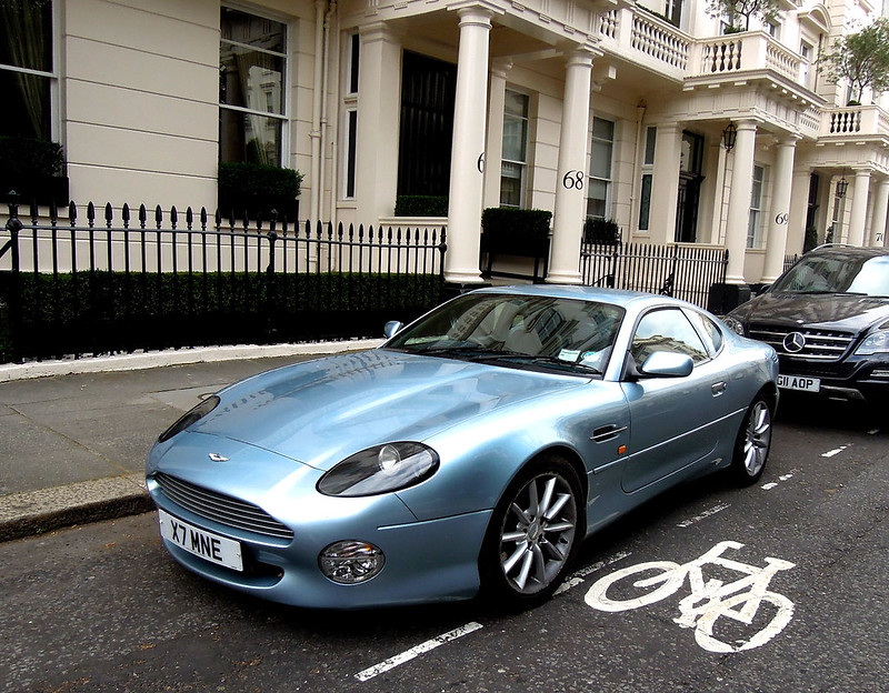 Aston Martin DB7
