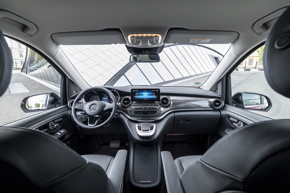 elektromos mercedes kisbusz eqv