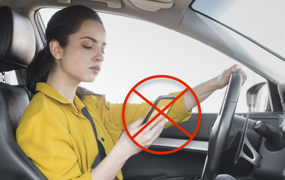 vezetés közben mobilozók roadpol
