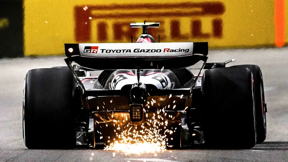 Haas F1 autó Toyota Gazoo Racing dizájnnal