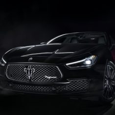 01_Maserati_Ghibli_Fragment_Special_Edition