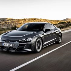 2021-audi-e-tron-gt-elektromos-auto-ny