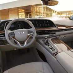 2021-cadillac-escalade-1-e1581534877250