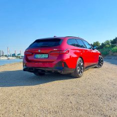 BMW_i5_M60_05-scaled