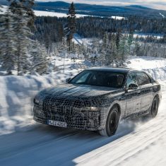BMWi7-scaled