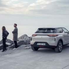 DS3_Crossback_E-tense_3-scaled