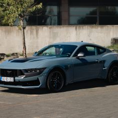 Ford Mustang Dark Horse edition
