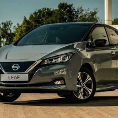 Nissan-Leaf-2021