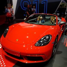 Piros-Porsche