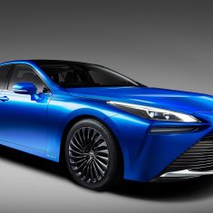 Tokioi_Autoszalon_vadonatuj_Toyota_Mirai_2