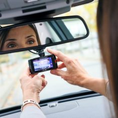 a-fedelzeti-kamera-akar-eletet-is-menthet-1