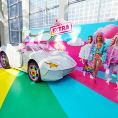 barbie-extra-auto-autoval-los-angeles-auto-show-3