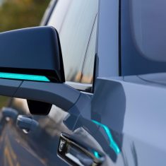 gm-forward-tech-event-2028-cadillac-escalade-iq-3