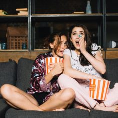 halloween-horror-film-tv-nezes-lanyok-felelmetes