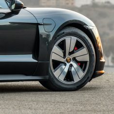 hankook-porsche-taycan-specialis-abroncs