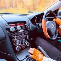 jobbkormanyos-mazda-mx8-muszerfal-1