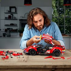 lego-technic-ferrari-488-gte-jatekauto-1