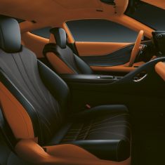 lexus-lc-kupe-belso