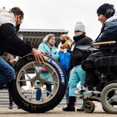 make-a-wish-porsche-beteg-gyerekek-kivansagai