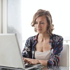 online-kurzus-noknek