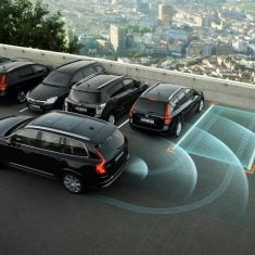 The all-new Volvo XC90 - Park Assist Pilot