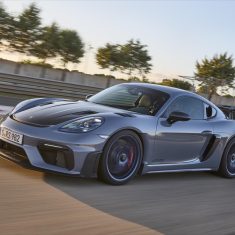 porsche-718-cayman-gt4-rs-1