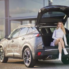 tunderszepek-szabo-orsolya-szepsegverseny-peugeot-2008-3