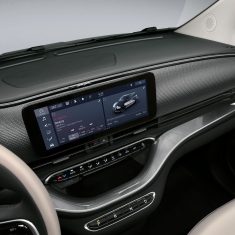 uj-fiat-500-infotainment
