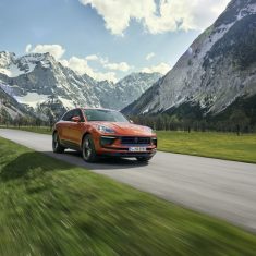 uj-porsche-macan-2021-1