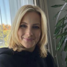 varkonyi-andrea-konyve-konyv-meszaros-lorinc-instagram